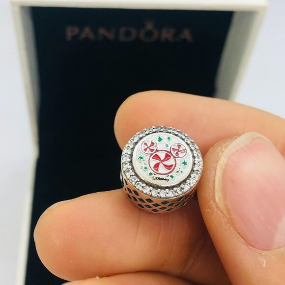 ✨🔥Pandora Disney Charm Merry Christmas Minnie Castle Candy Cane Charm - Picture 6 of 7
